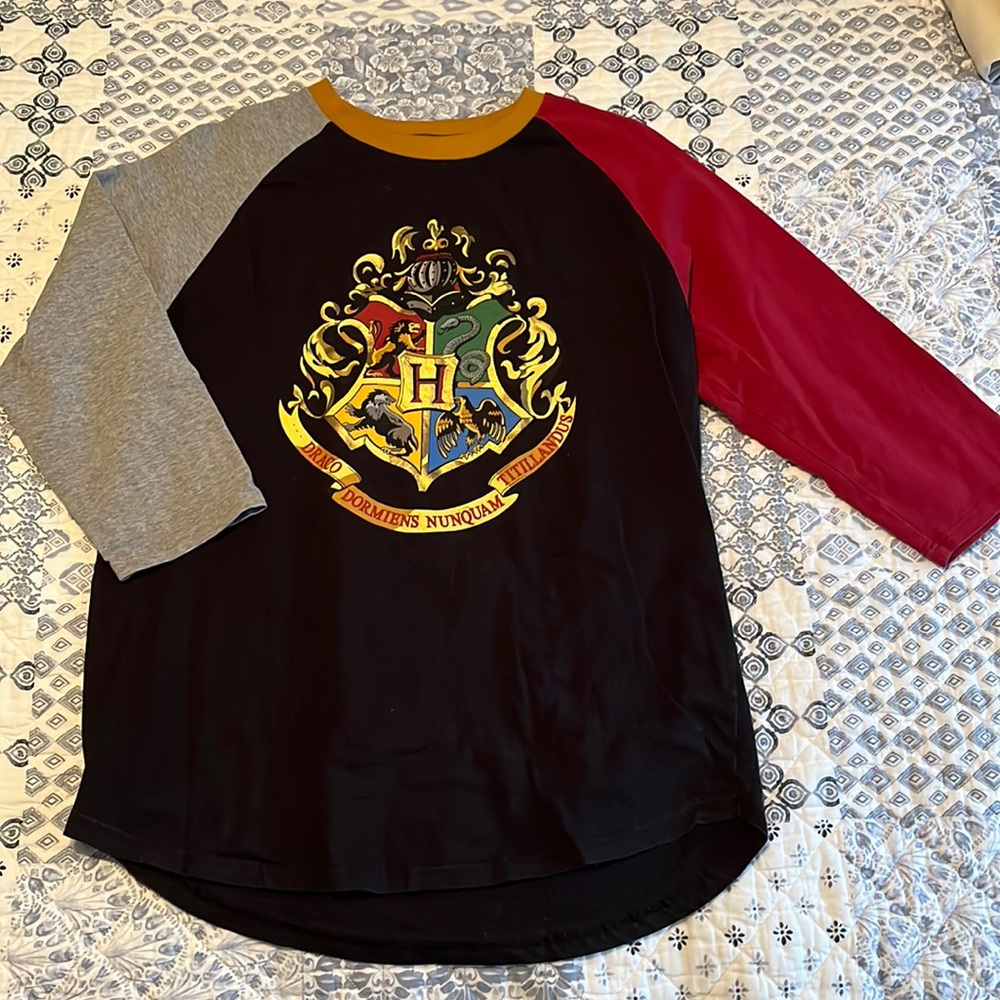 Universal Studios Harry Potter 3/4 sleeve shirt- Size M